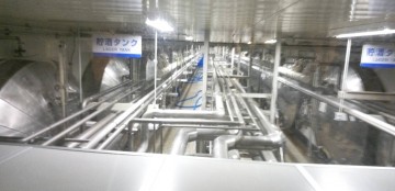 ビール工場のタンク