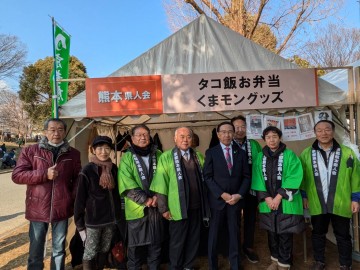 屋台村には西脇京都府知事が激励に来られました。